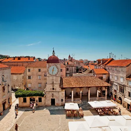 Tomi - With Beautiful View Trogir